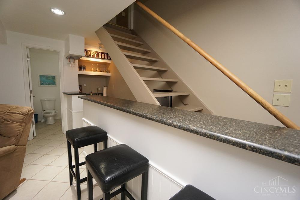 6360 Sheed Road Cincinnati, OH 45247 - Photo 31 of 42