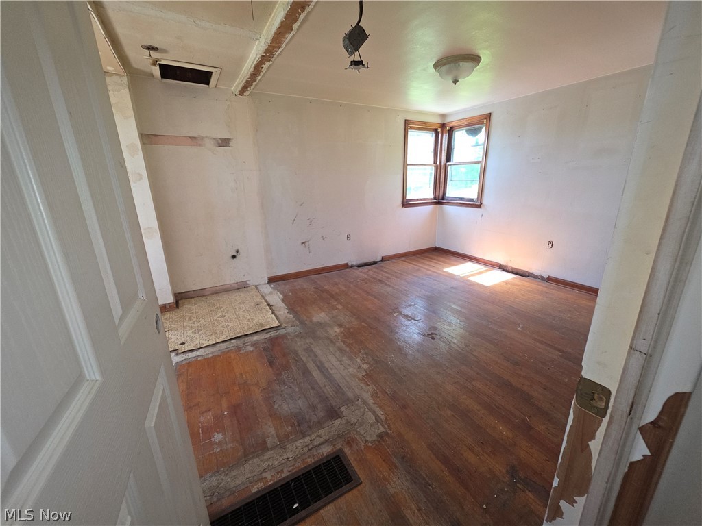 5491 Bye Road East Palestine, OH 44413 - Photo 6 of 10