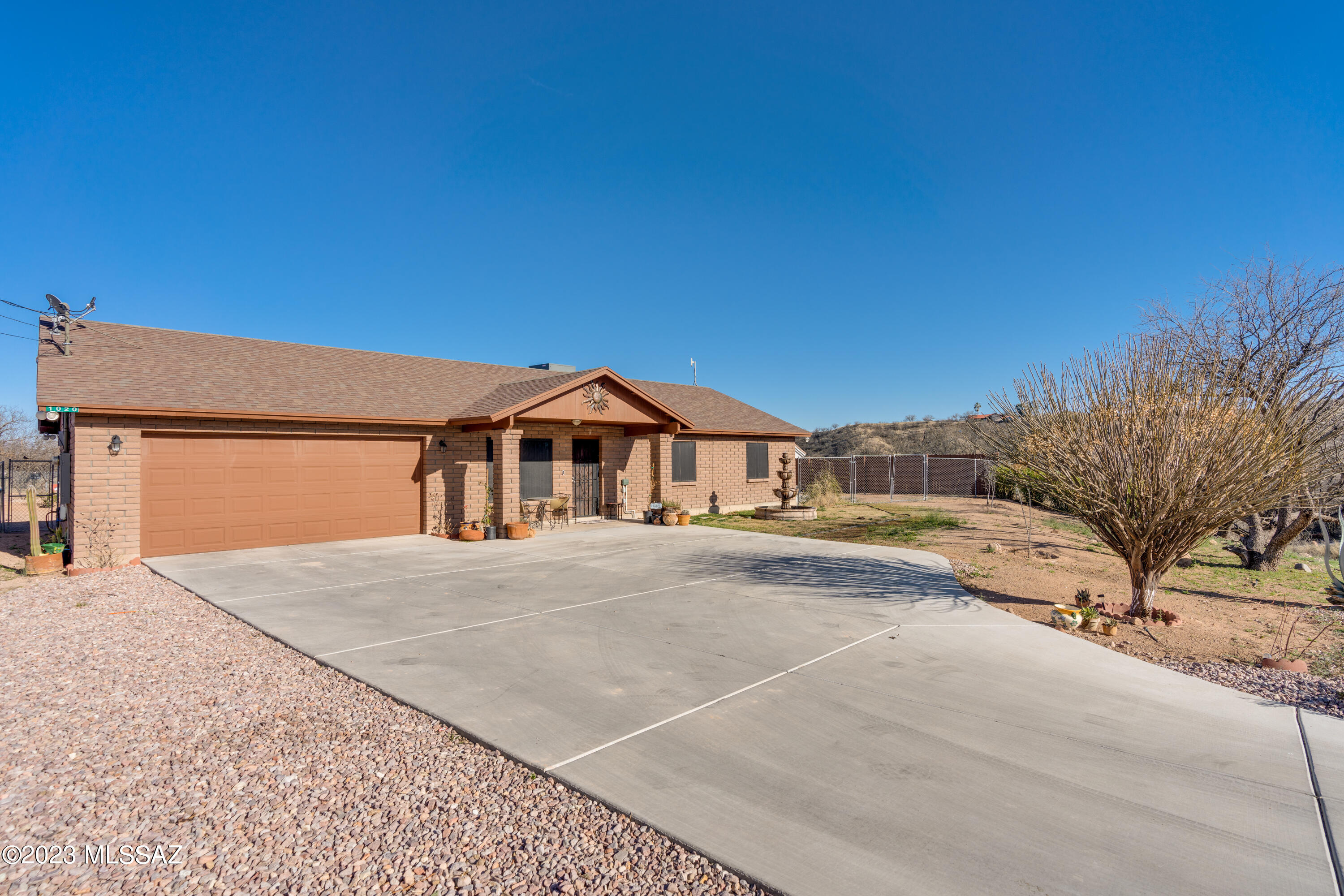 1020 Via Independencia Rio Rico, AZ 85648 - Photo 5 of 50