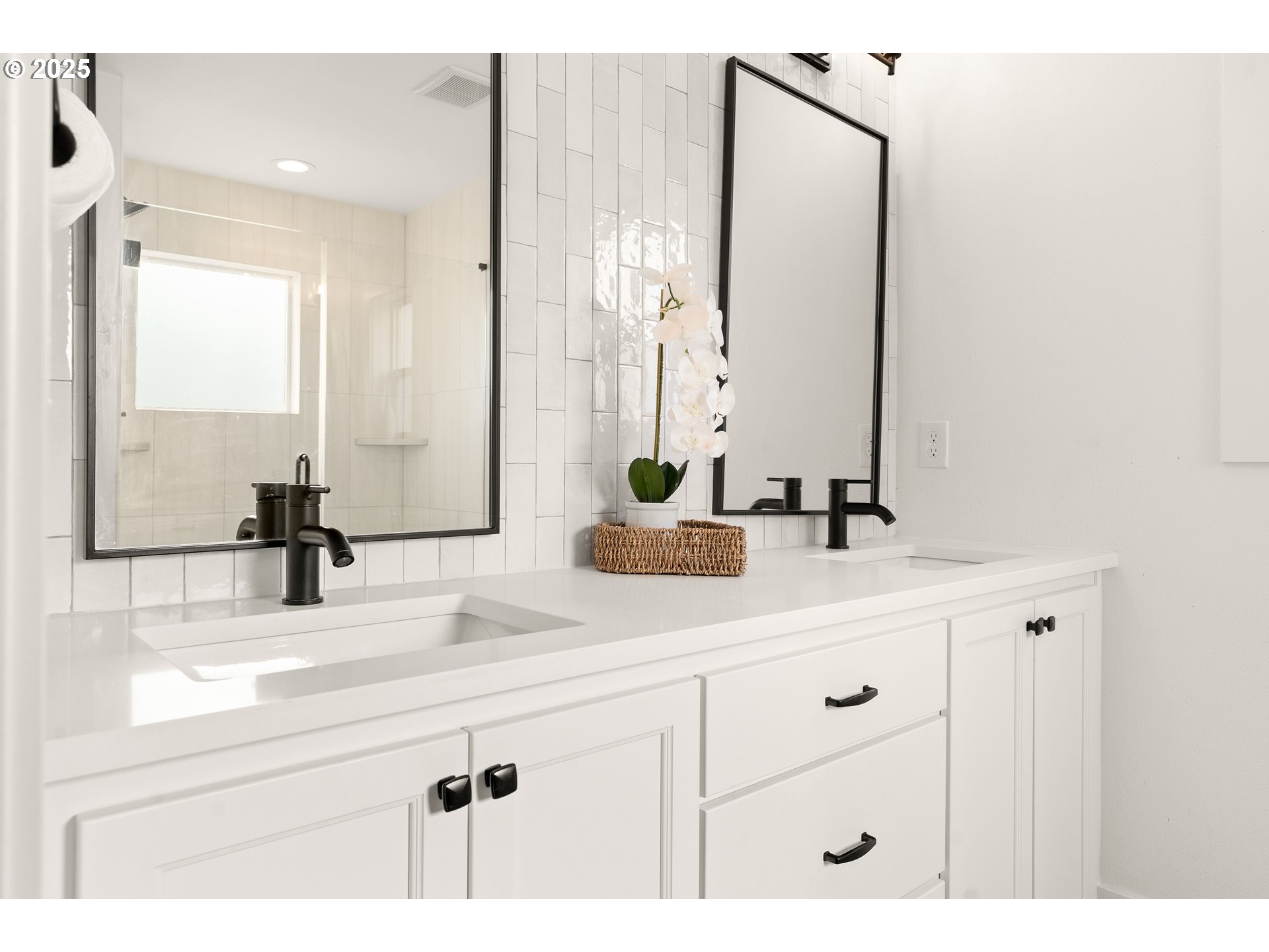6421 Southeast Cooper Street Portland, OR 97206 - Photo 25 of 44 a bathroom with a sink and a mirror
