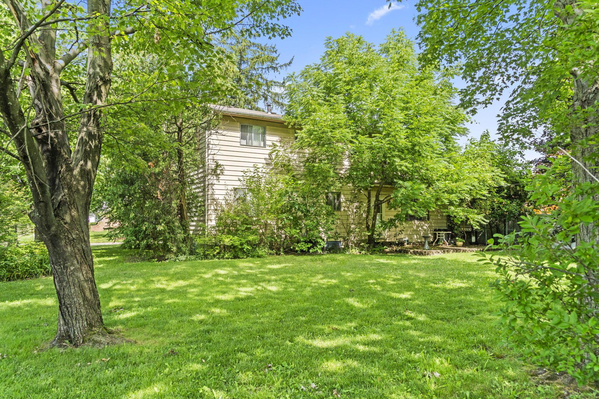 4958 Shadycrest Road Columbus, OH 43229 - Photo 12 of 13 12-web-or-mls-DSC07459