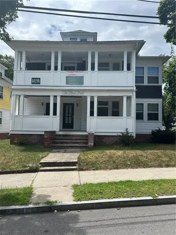 $2,550 | 122 Pinehurst Avenue, Providence, RI 02908