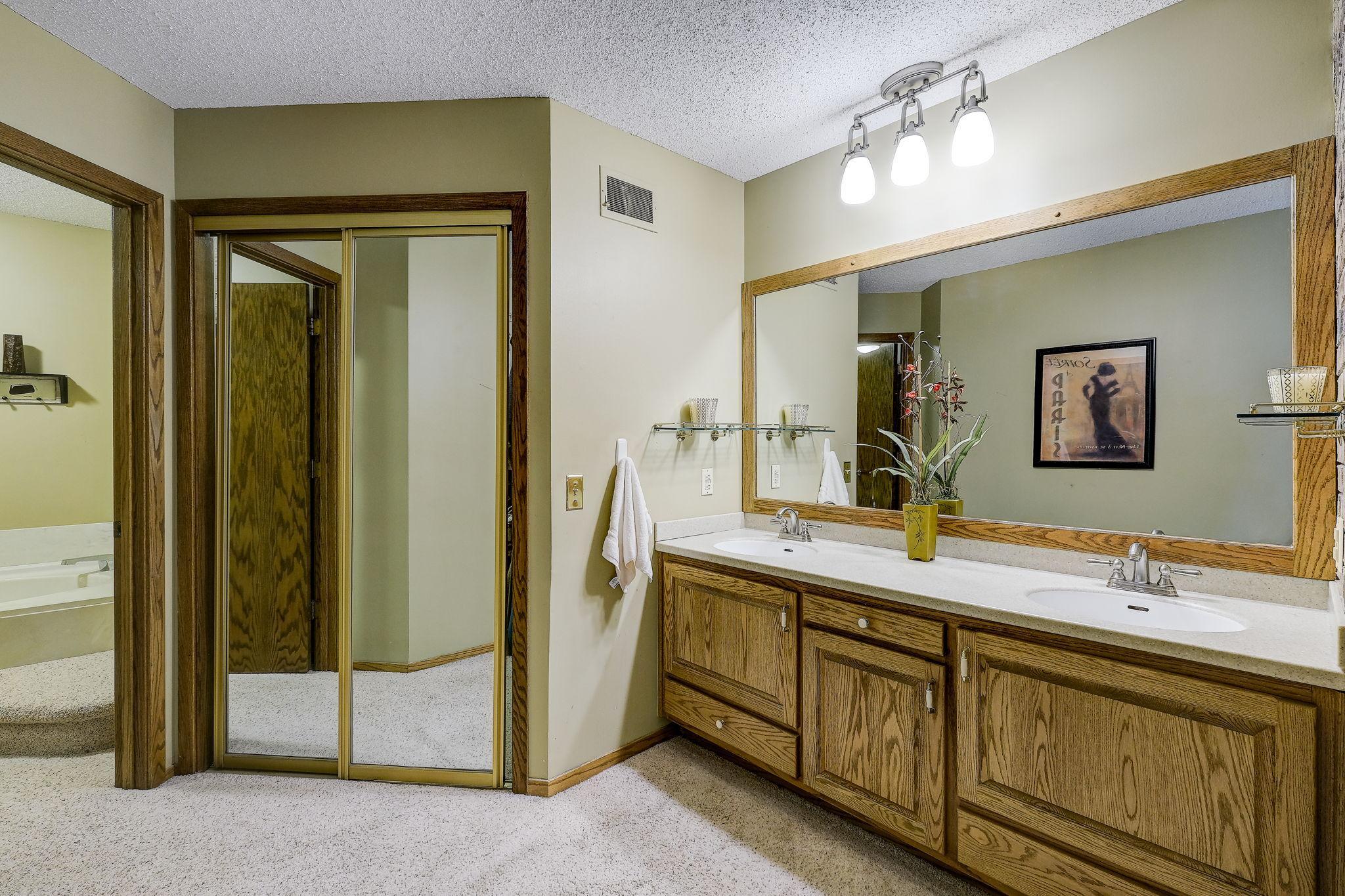 8013 Island Road Eden Prairie, MN 55347 - Photo 21 of 35