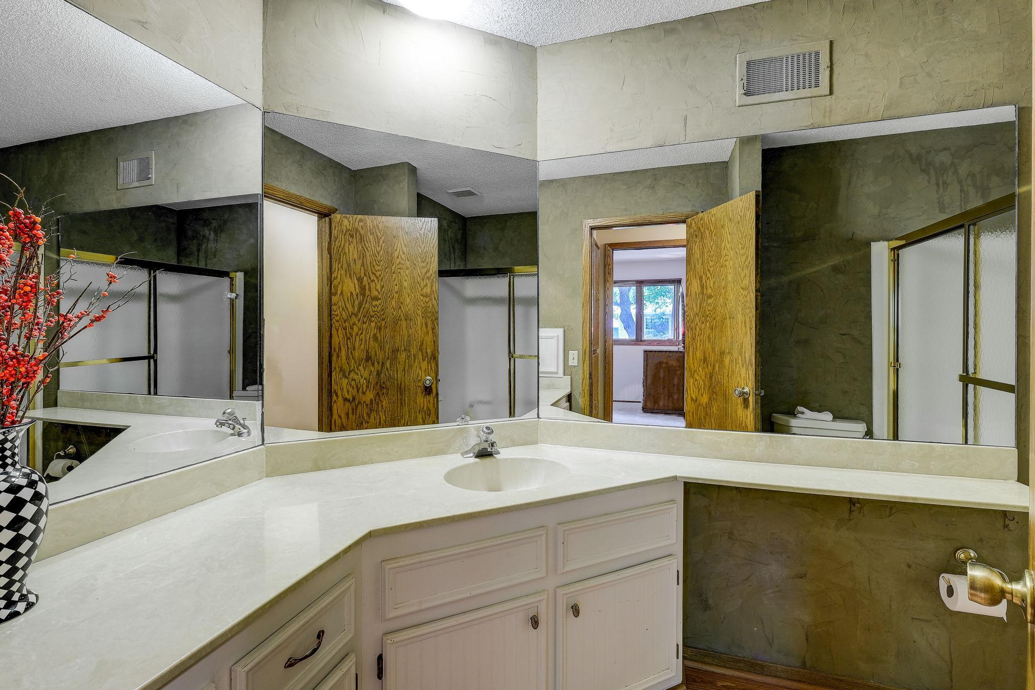 8013 Island Road Eden Prairie, MN 55347 - Photo 26 of 35