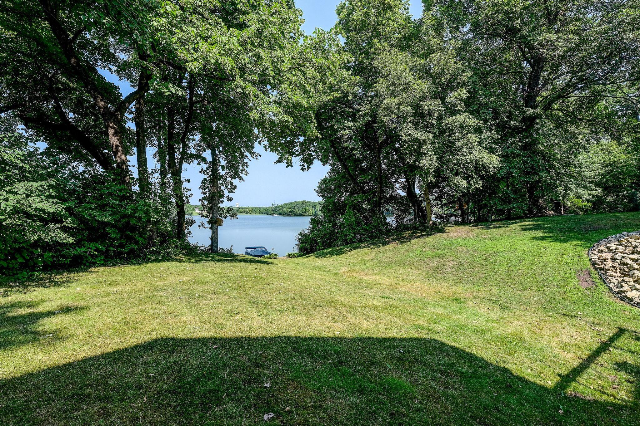 8013 Island Road Eden Prairie, MN 55347 - Photo 32 of 35