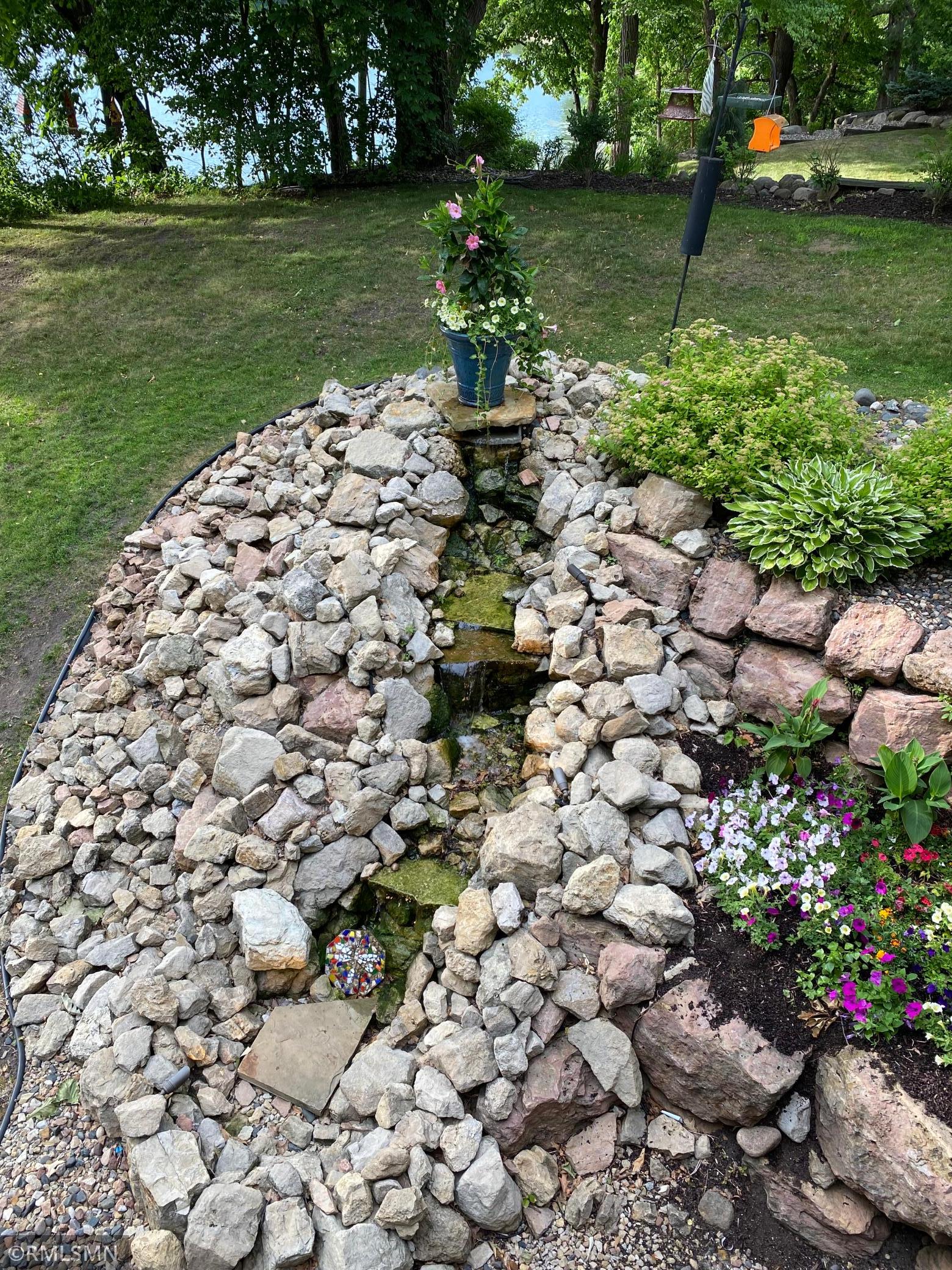 8013 Island Road Eden Prairie, MN 55347 - Photo 9 of 35