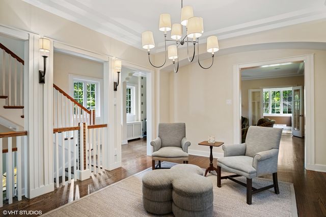 $1,645,000 | 1027 Locust Road, Wilmette, IL 60091
