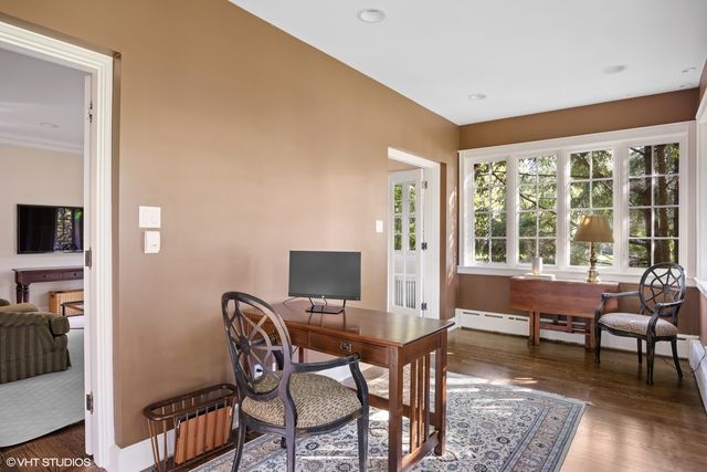 $1,645,000 | 1027 Locust Road, Wilmette, IL 60091