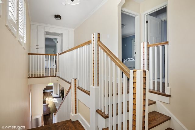 $1,645,000 | 1027 Locust Road, Wilmette, IL 60091