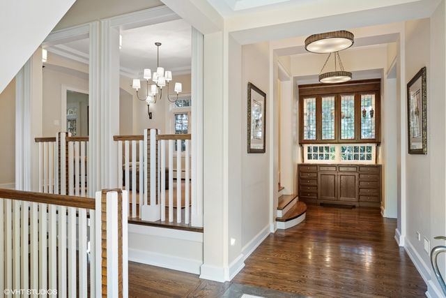 $1,645,000 | 1027 Locust Road, Wilmette, IL 60091