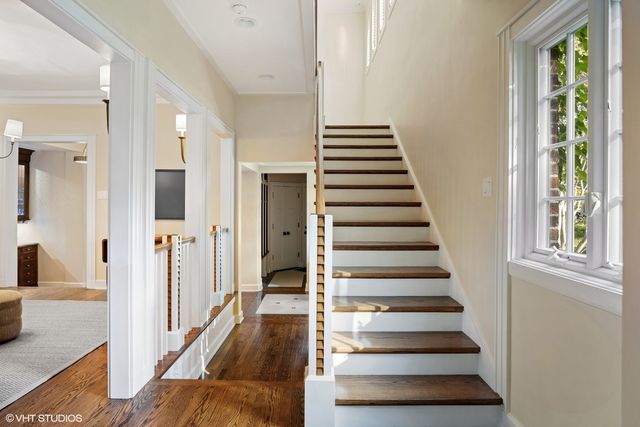 $1,645,000 | 1027 Locust Road, Wilmette, IL 60091