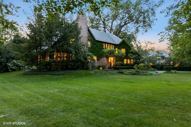 $1,645,000 | 1027 Locust Road, Wilmette, IL 60091