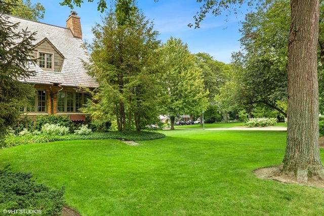 $1,645,000 | 1027 Locust Road, Wilmette, IL 60091