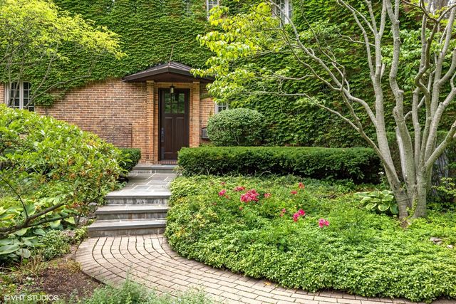$1,645,000 | 1027 Locust Road, Wilmette, IL 60091