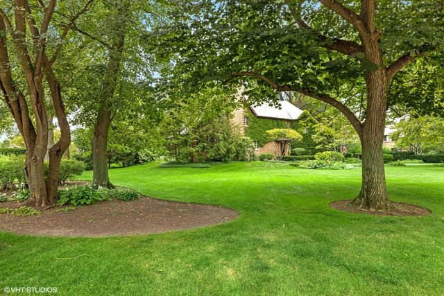 $1,645,000 | 1027 Locust Road, Wilmette, IL 60091