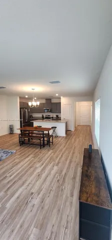 $2,500 | 9348 Westside Hls Drive, Unit 9348, Davenport, FL 33896