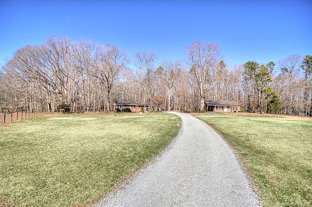 8711 Potter Road Indian Trail, NC 28079 - Photo 6 of 36 Gallery Image 6