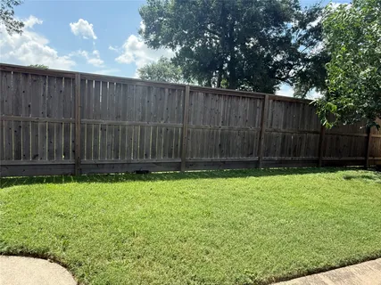 $280,000 | 3332 Home Point Drive, Houston, TX 77091