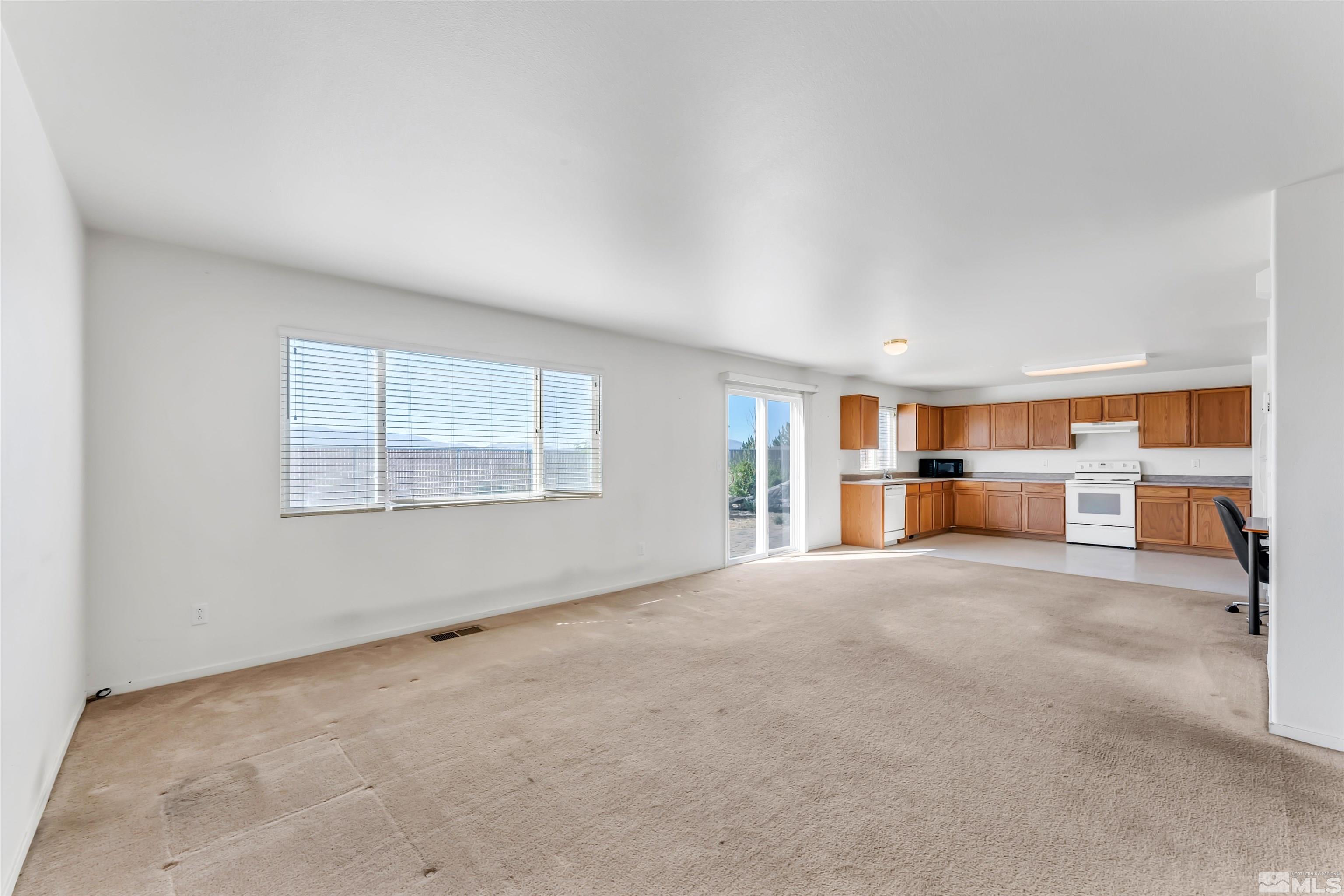 7475 Riverstone Court Reno, NV 89506 - Photo 2 of 39 Photo 2