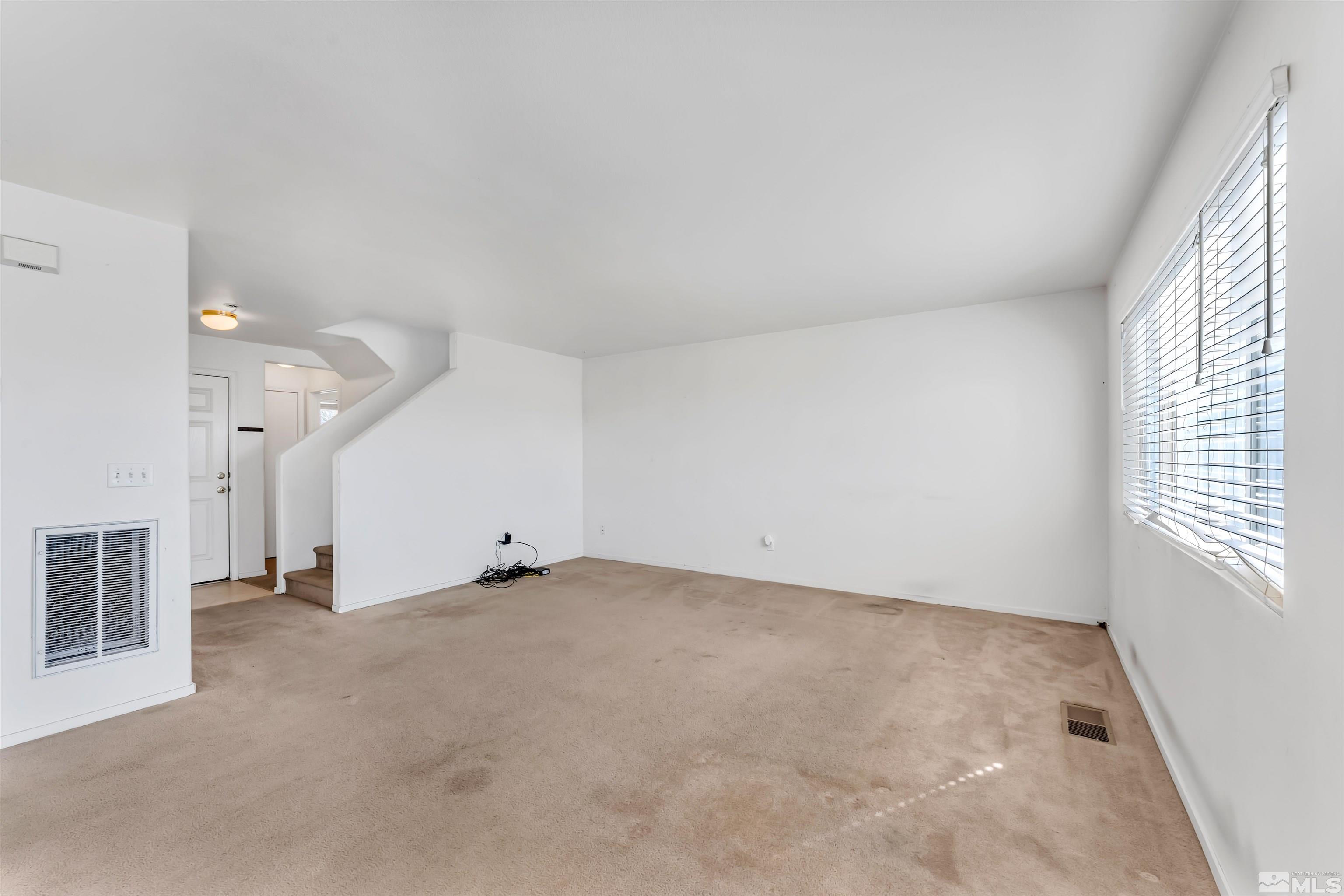 7475 Riverstone Court Reno, NV 89506 - Photo 4 of 39 Photo 4