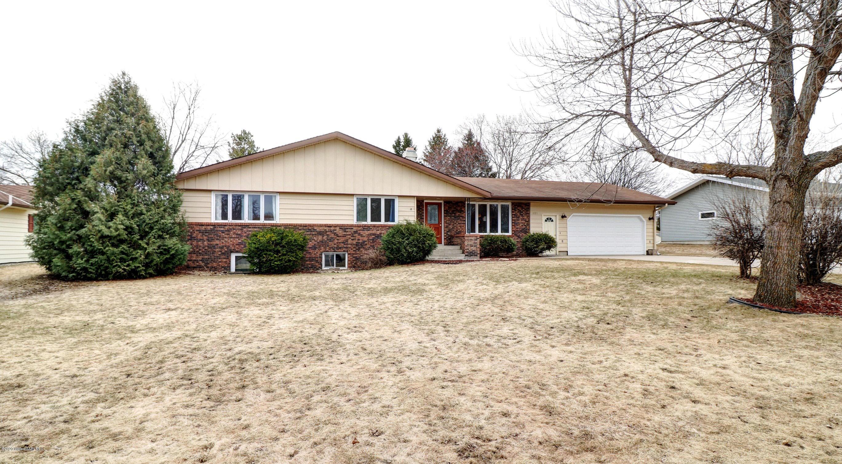 1035 Elizabeth Street Hawley, MN 56549 - Photo 1 of 1 Gallery Image 1