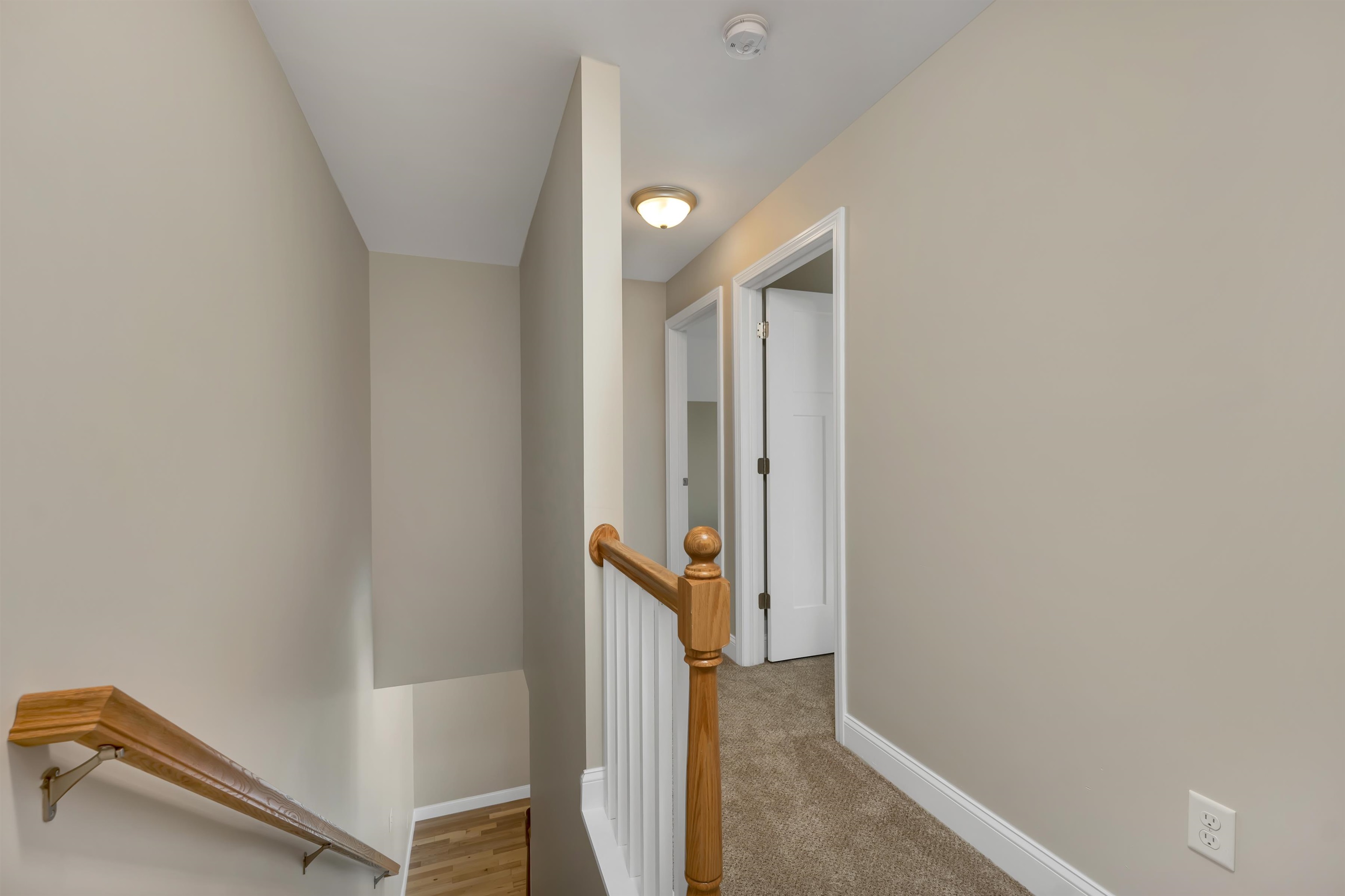 370 Stage Road, Unit 4 Nottingham, NH 03290 - Photo 19 of 40