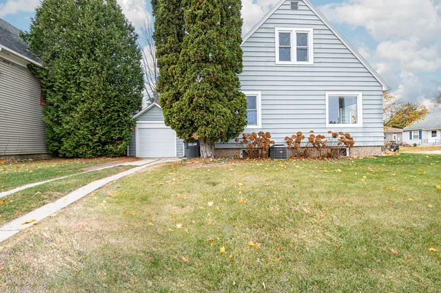 $250,000 | 803 Custer Avenue, Sheboygan, WI 53081