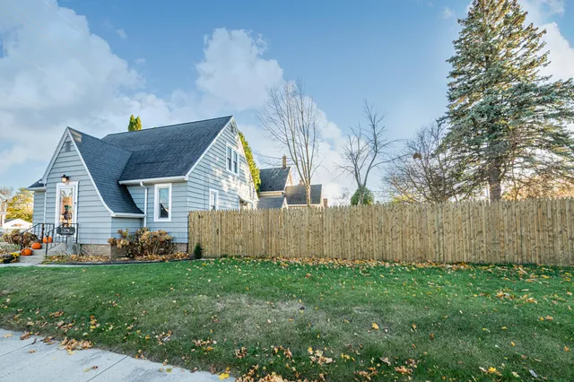 $250,000 | 803 Custer Avenue, Sheboygan, WI 53081