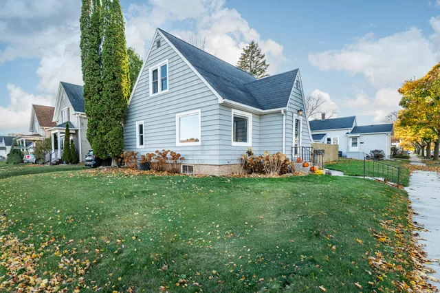 $250,000 | 803 Custer Avenue, Sheboygan, WI 53081