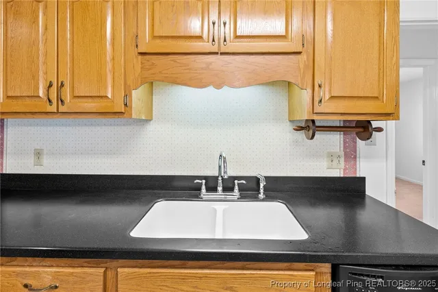 a view of utility room