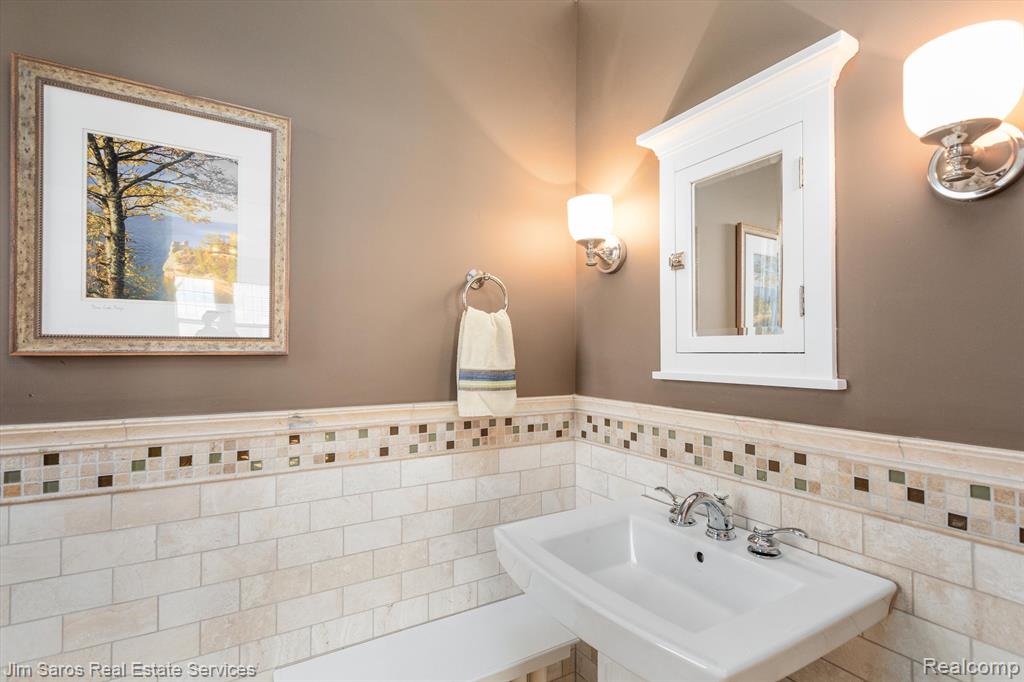 1323 Audubon Road Grosse Pointe Park, MI 48230 - Photo 20 of 40