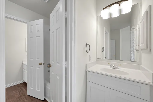 $3,500 | 53 North Peaceful Canyon Circle, The Woodlands, TX 77381