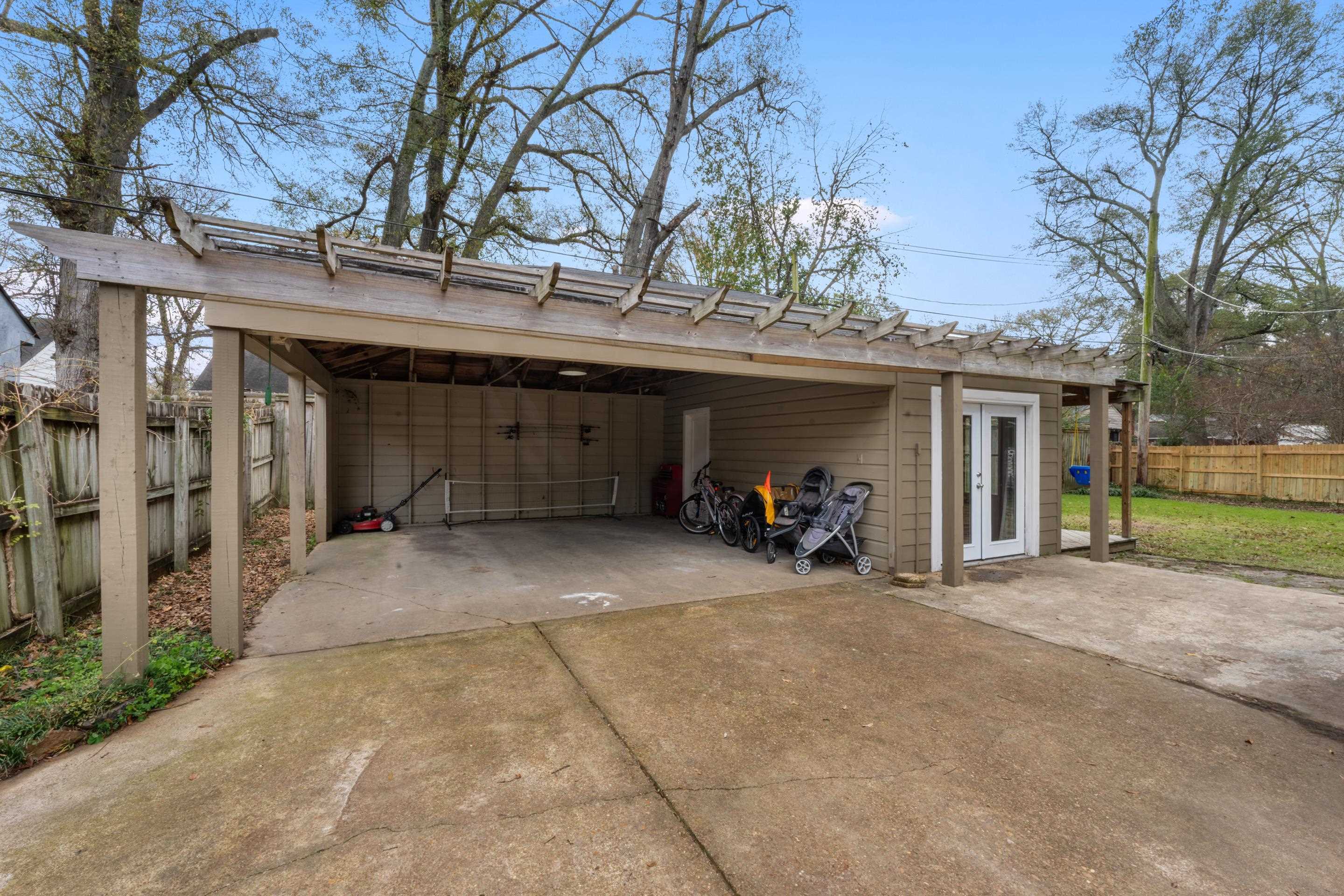 400 Rosser Road Memphis, TN 38120 - Photo 22 of 26 a view of a car garage of the house