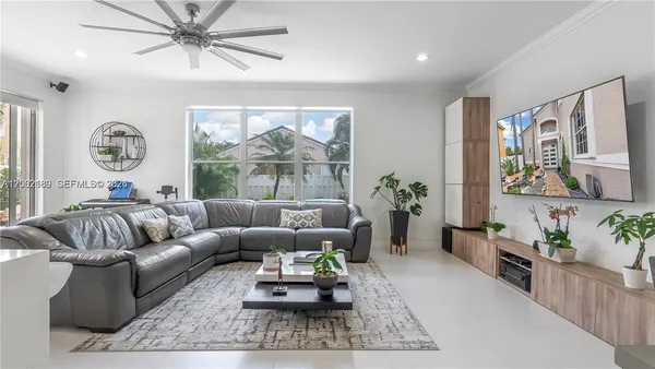 $5,300 | 321 Southwest 194th Avenue, Pembroke Pines, FL 33029