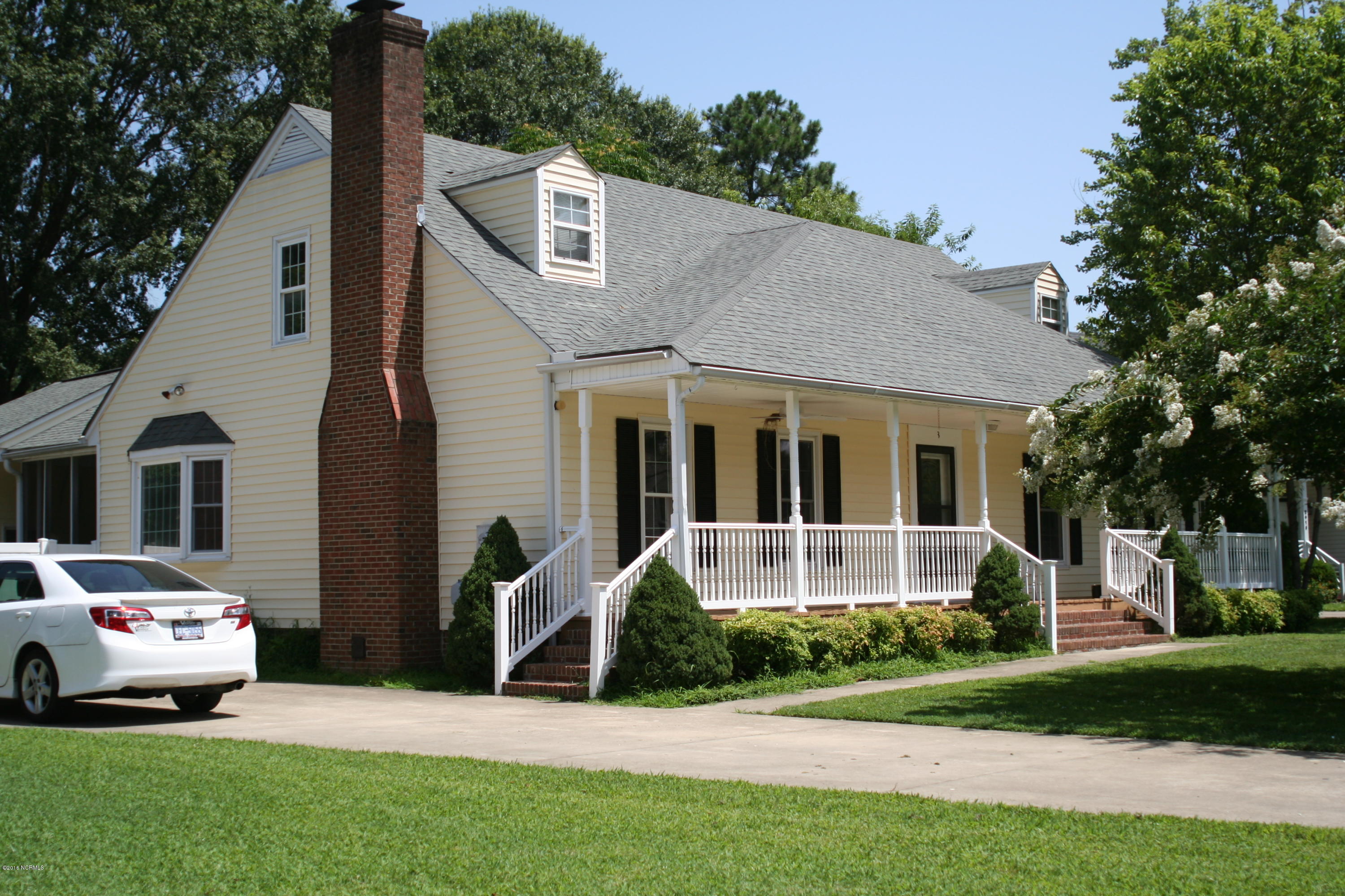 2413 Surry Road Northwest Wilson, NC 27896 - Photo 2 of 11 IMG_8794