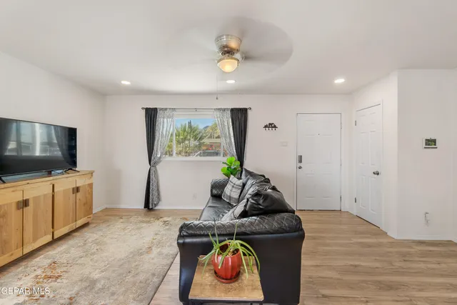 $198,000 | 10360 Redwood Street, El Paso, TX 79924