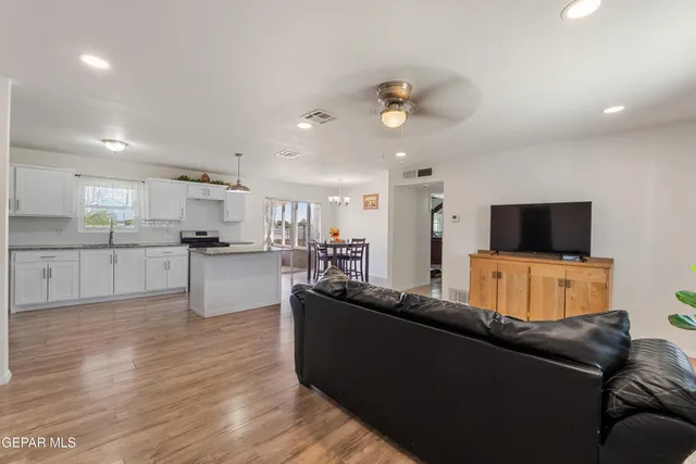 $198,000 | 10360 Redwood Street, El Paso, TX 79924