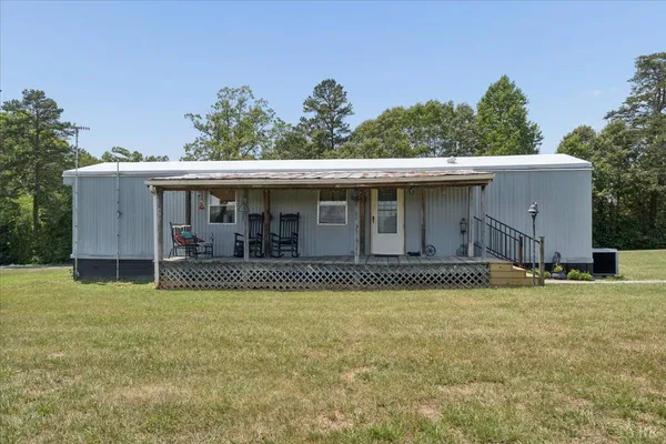 $189,900 | 1606 Mt Calvary Road, Brookneal, VA 24528