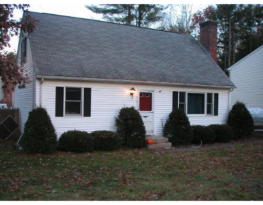 217 Durant Street Springfield, MA 01129 - Photo 2 of 4 Gallery Image 2