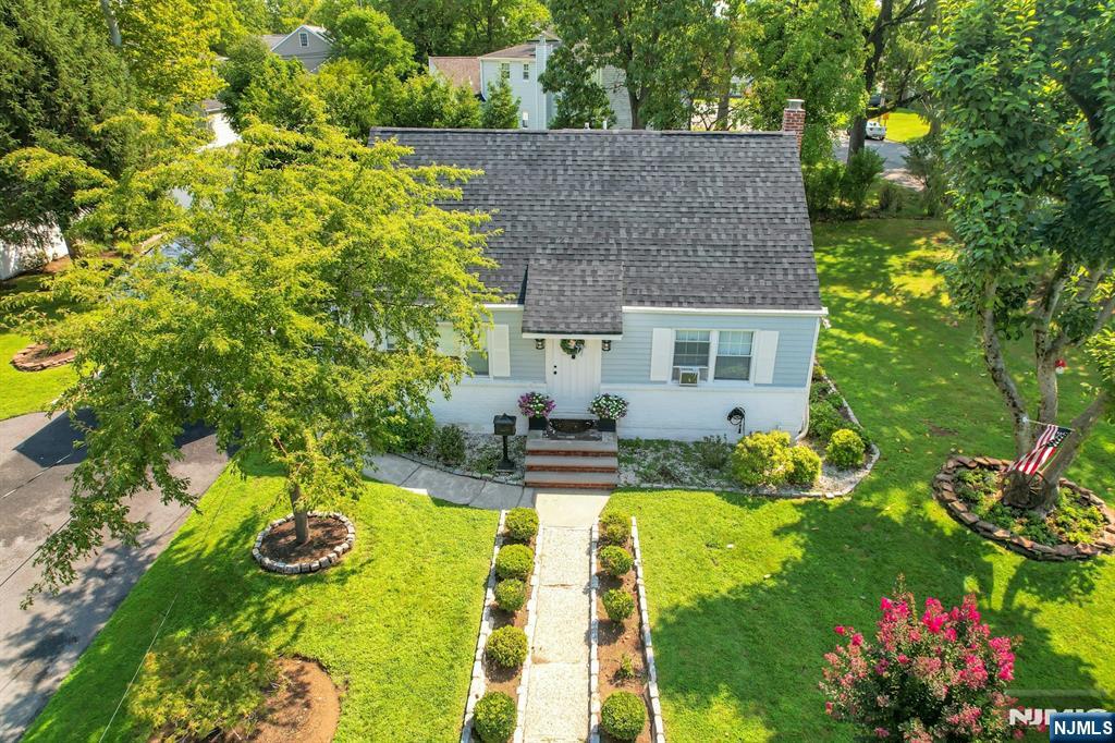 10 Knickerbocker Road Demarest, NJ 07627 - Photo 8 of 44 Gallery Image 8