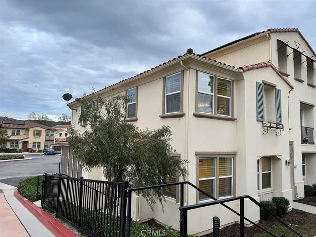 $3,650 | 401 Castiano Street, Camarillo, CA 93012
