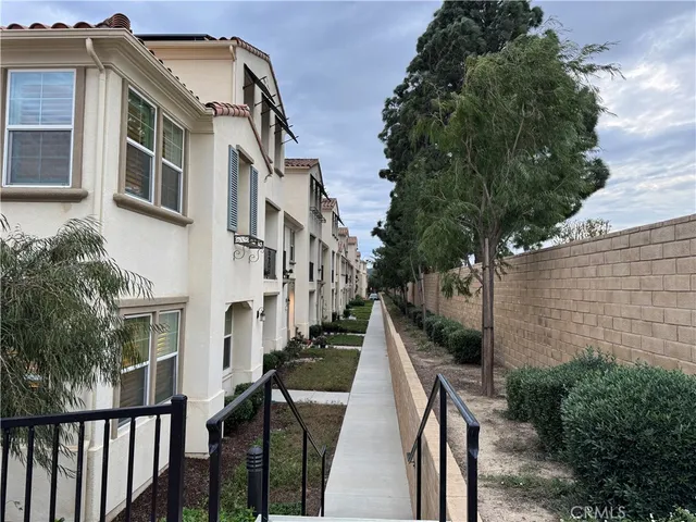 $3,650 | 401 Castiano Street, Camarillo, CA 93012