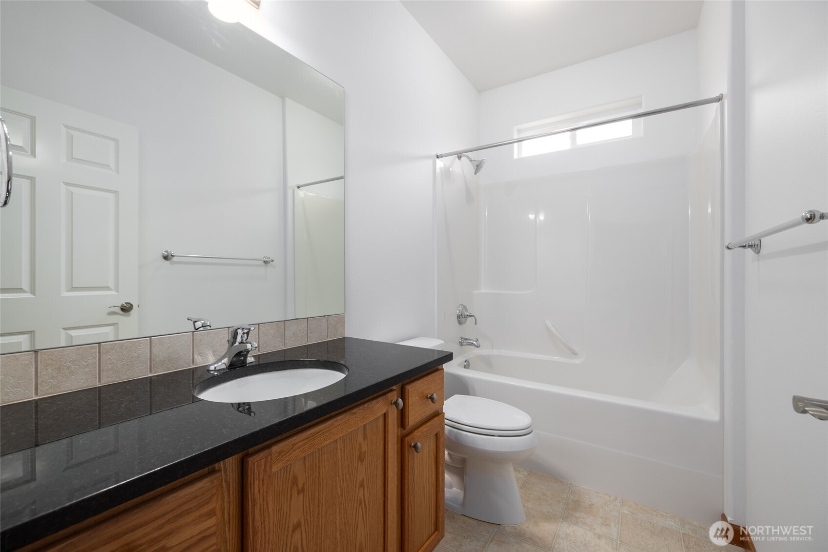 997 Chestnut Loop Mount Vernon, WA 98274 - Photo 4 of 25 Gallery Image 4