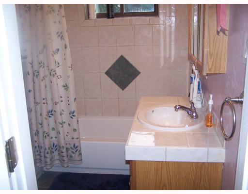 269 Olympic Road Baldwin, PA 15236 - Photo 6 of 12 Master Bath/Spa. All shiny and ceramic in this room! Light pink textured walls.