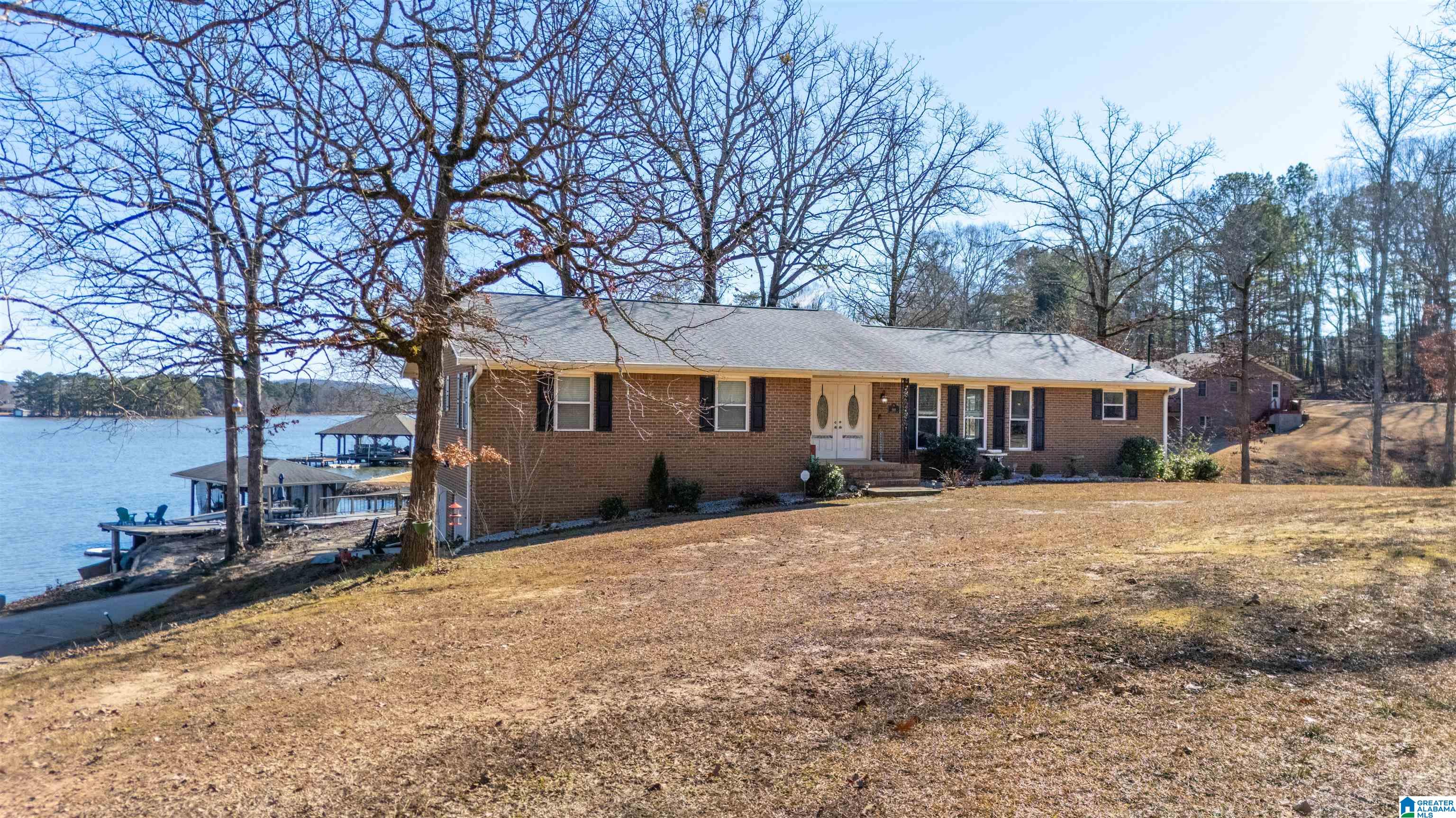 888 Briar Cliff Road Rainbow City, AL 35906 - Photo 1 of 45 Gallery Image 1