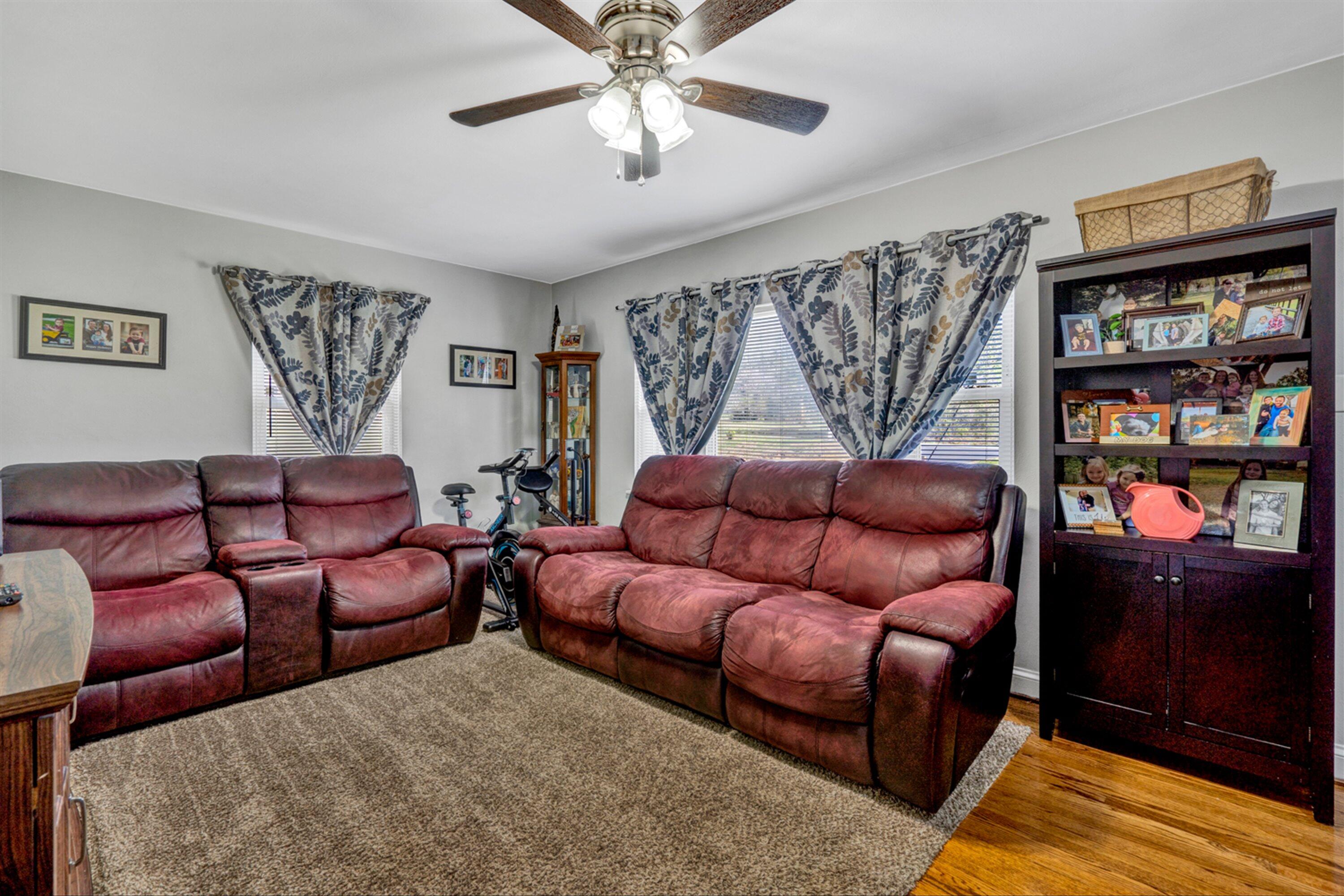 487 Coaling Road Troutville, VA 24175 - Photo 3 of 15 03-DSC2789