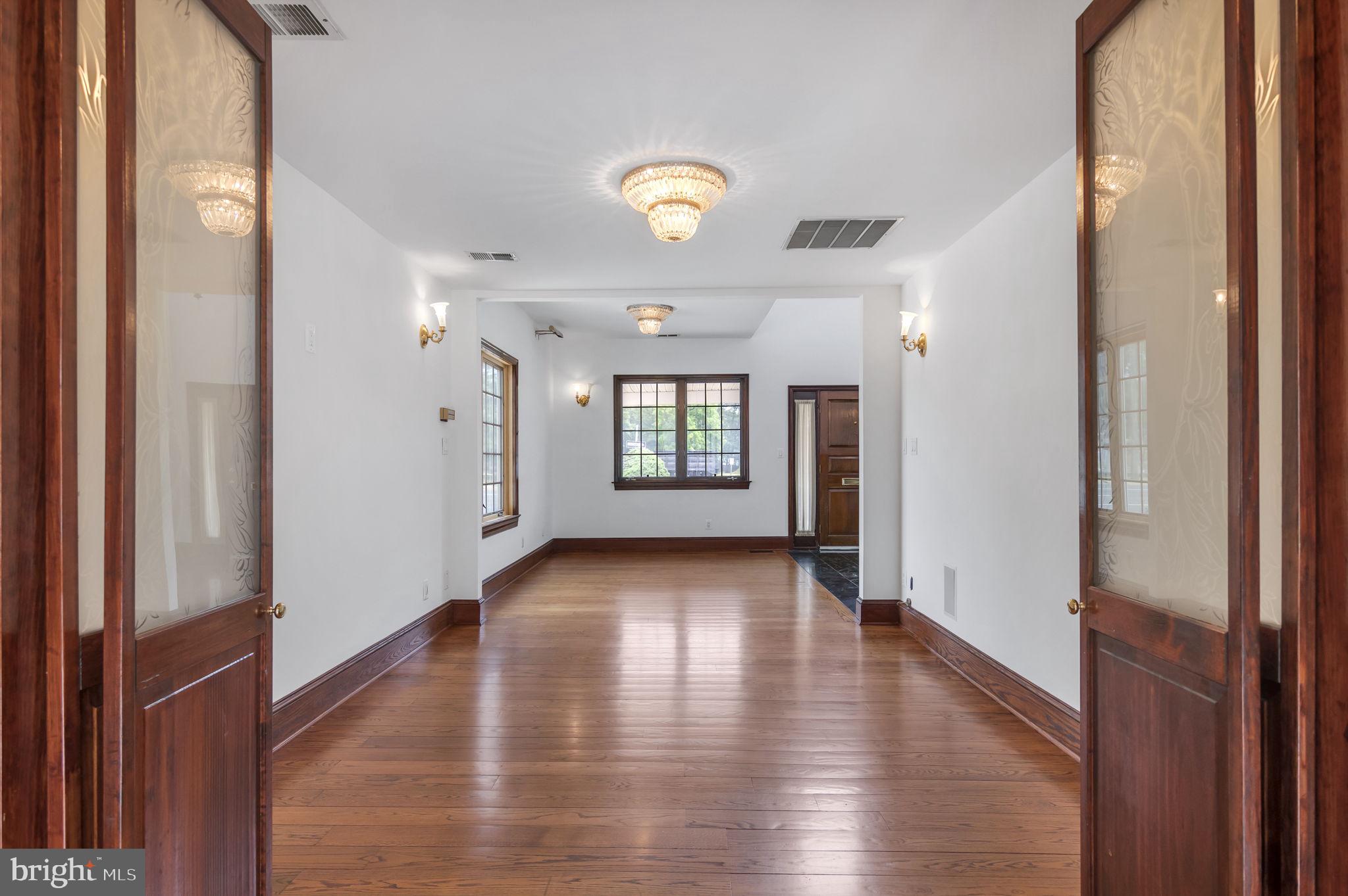 6435 Franconia Road Springfield, VA 22150 - Photo 15 of 91