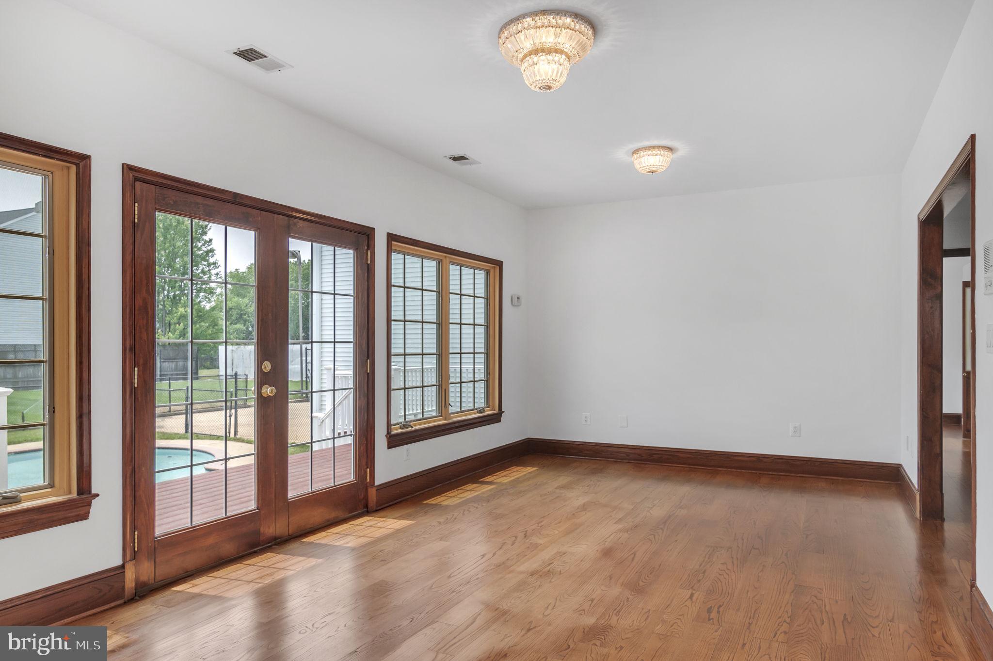 6435 Franconia Road Springfield, VA 22150 - Photo 17 of 91