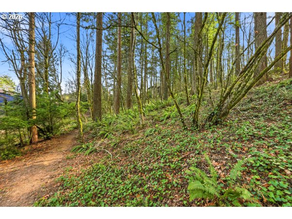 7324 Northwest Penridge Road Portland, OR 97229 - Photo 4 of 15