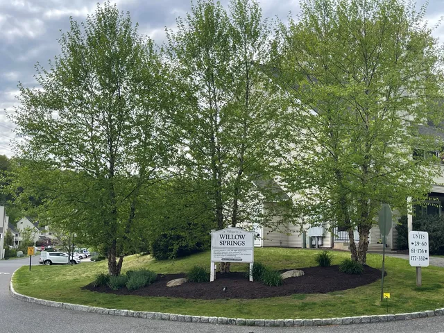 $329,000 | 76 Willow Springs, Unit 76, New Milford, CT 06776